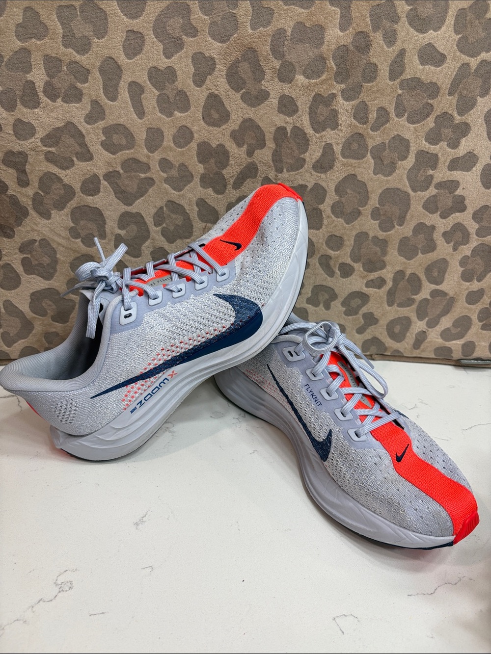 Women’s Nike fly knit Pegasus